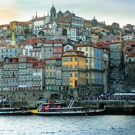 Apartment 2 Bedroom In Porto