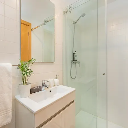 2 Bedroom In Apartment Porto