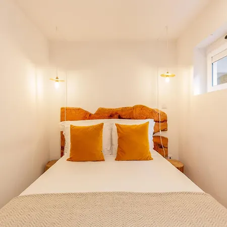 2 Bedroom In Apartment *