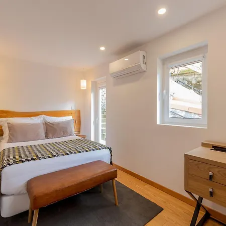 Apartment 2 Bedroom In *